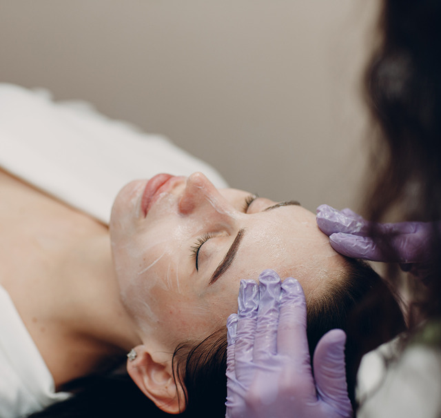acnelan-peeling-image1 1